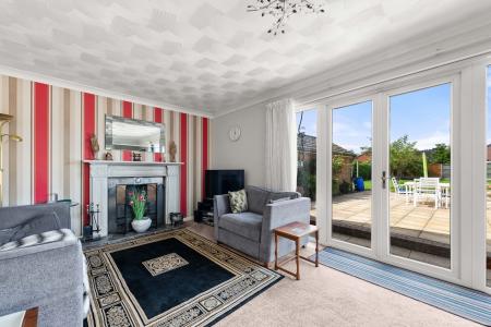 3 bedroom Detached bungalow for sale in Croft Lane, Croft, PE24