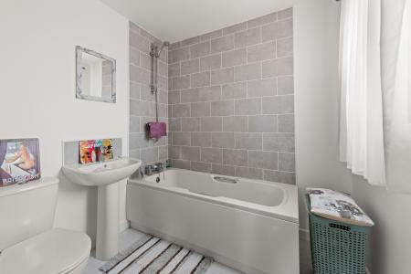 1 bedroom Flat for sale in Braceby Road, Skegness, PE25