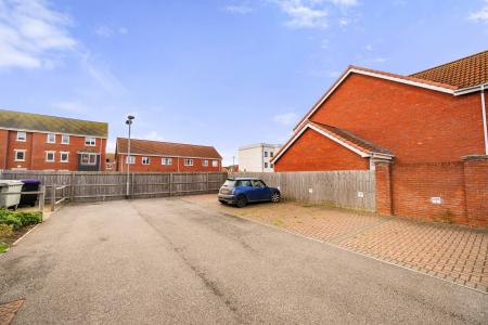 1 bedroom Flat for sale in Braceby Road, Skegness, PE25