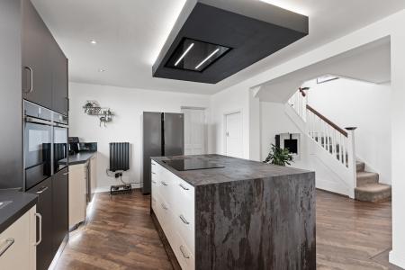 5 bedroom Detached house for sale in St Andrews Drive, Skegness, PE25