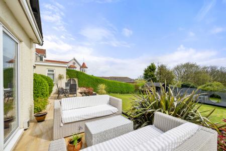 5 bedroom Detached house for sale in St Andrews Drive, Skegness, PE25