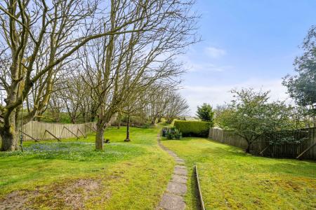 5 bedroom Detached house for sale in St Andrews Drive, Skegness, PE25