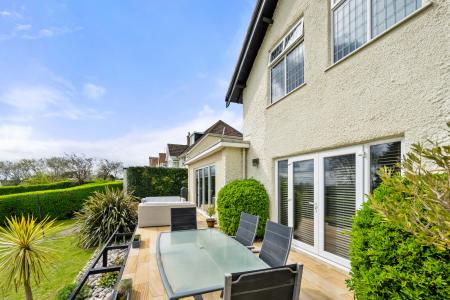 5 bedroom Detached house for sale in St Andrews Drive, Skegness, PE25