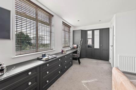 5 bedroom Detached house for sale in St Andrews Drive, Skegness, PE25