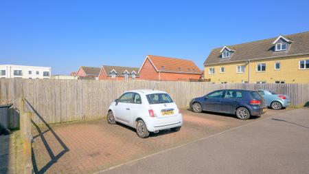 2 bedroom Flat for sale in Belton Park Road, Skegness, PE25