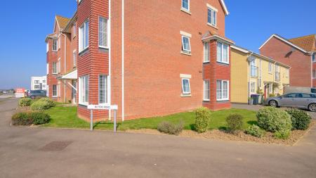 2 bedroom Flat for sale in Belton Park Road, Skegness, PE25