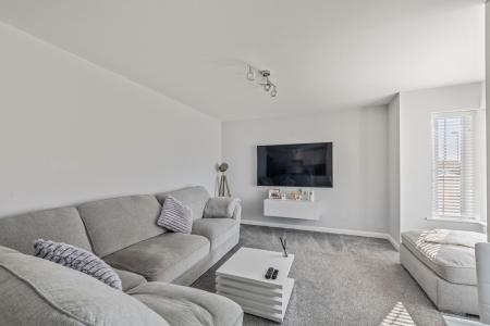 2 bedroom Flat for sale in Belton Park Road, Skegness, PE25