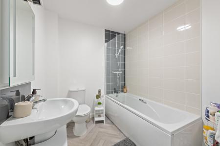 2 bedroom Flat for sale in Belton Park Road, Skegness, PE25