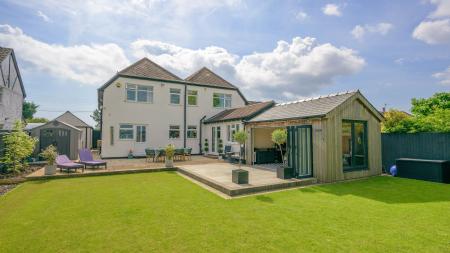 4 bedroom Detached house for sale in Gibraltar Road, Skegness, PE25