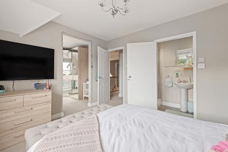 4 bedroom Detached house for sale in Gibraltar Road, Skegness, PE25