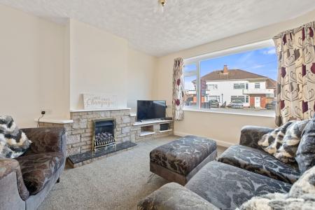 4 bedroom Semi-detached house for sale in Castleton Crescent, Skegness, PE25
