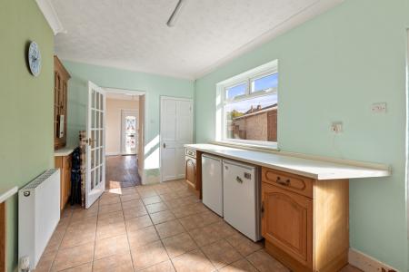 4 bedroom Semi-detached house for sale in Castleton Crescent, Skegness, PE25