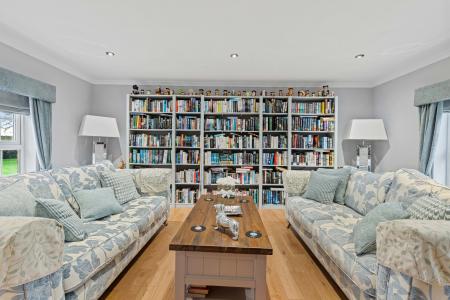 5 bedroom Detached house for sale in Church End, Winthorpe, PE25