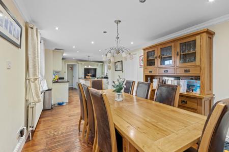 5 bedroom Detached house for sale in Church End, Winthorpe, PE25