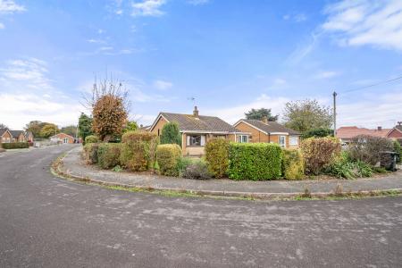 2 bedroom Detached bungalow for sale in Mayfield Grove, Skegness, PE25