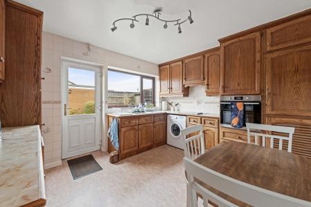 2 bedroom Detached bungalow for sale in Mayfield Grove, Skegness, PE25