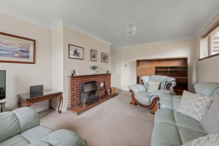 2 bedroom Detached bungalow for sale in Mayfield Grove, Skegness, PE25