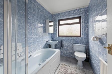 2 bedroom Detached bungalow for sale in Mayfield Grove, Skegness, PE25