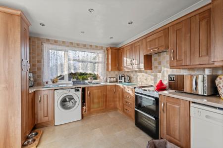 3 bedroom Semi-detached house for sale in Hogsthorpe Road, Mumby, LN13