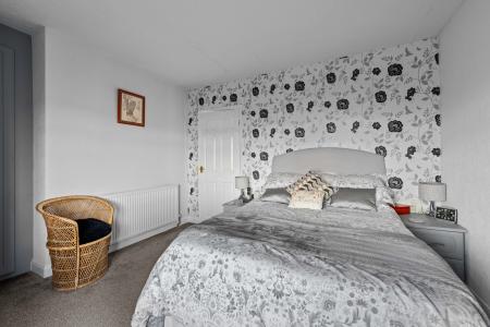 3 bedroom Semi-detached house for sale in Hogsthorpe Road, Mumby, LN13