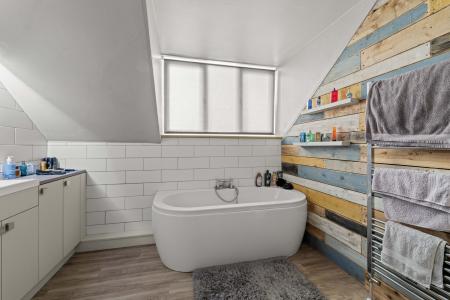 4 bedroom Flat for sale in Algitha Road, Skegness, PE25