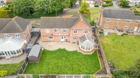 5 bedroom Detached house for sale in High Street, Ingoldmells, PE25