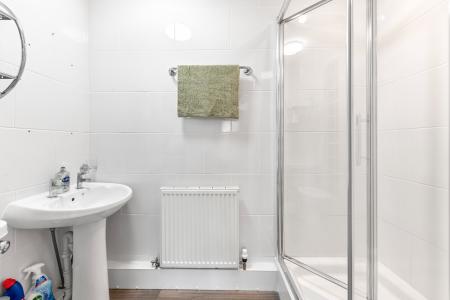 5 bedroom Detached house for sale in High Street, Ingoldmells, PE25