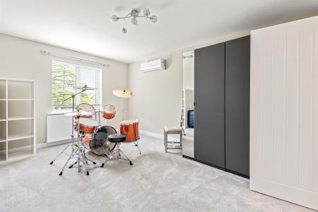 5 bedroom Detached house for sale in High Street, Ingoldmells, PE25