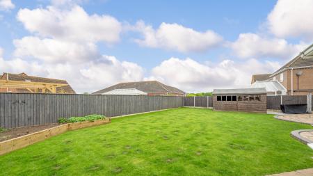 5 bedroom Detached house for sale in High Street, Ingoldmells, PE25