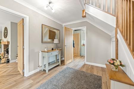 5 bedroom Detached house for sale in High Street, Ingoldmells, PE25