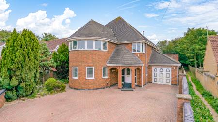 4 bedroom Detached house for sale in Derby Avenue, Skegness, PE25