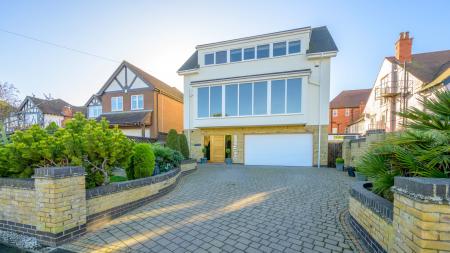 Shardeloes Road, Skegness, PE25