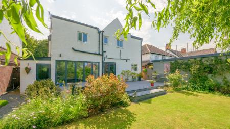 4 bedroom Detached house for sale in St Andrews Drive, Skegness, PE25