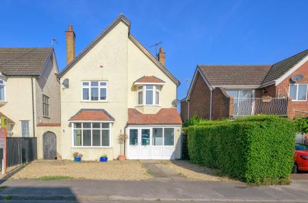 Sunningdale Drive, Skegness, PE25