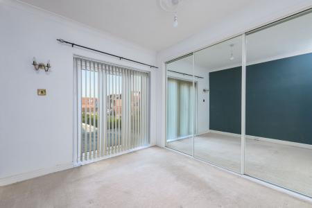 5 bedroom Detached house for sale in Sunningdale Drive, Skegness, PE25