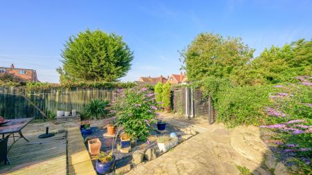 5 bedroom Detached house for sale in Sunningdale Drive, Skegness, PE25