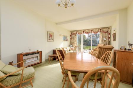 5 bedroom Detached house for sale in Sunningdale Drive, Skegness, PE25