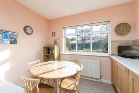 5 bedroom Detached house for sale in Sunningdale Drive, Skegness, PE25