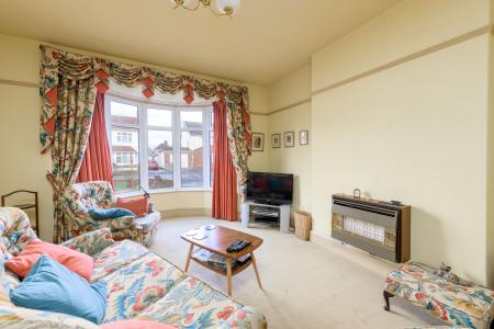 5 bedroom Detached house for sale in Sunningdale Drive, Skegness, PE25