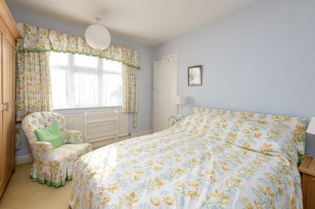 5 bedroom Detached house for sale in Sunningdale Drive, Skegness, PE25