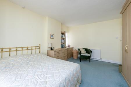 5 bedroom Detached house for sale in Sunningdale Drive, Skegness, PE25