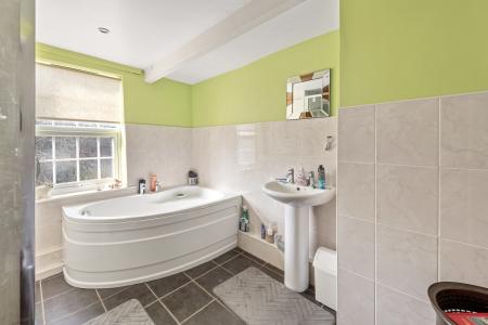 3 bedroom End of terrace house for sale in High Street, Wainfleet, PE24