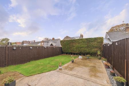 3 bedroom Semi-detached house for sale in Hoylake Drive, Skegness, PE25