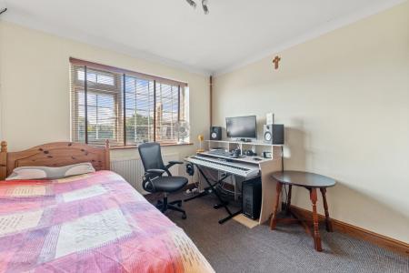 3 bedroom Detached bungalow for sale in Doubledays Lane, Burgh Le Marsh, PE24