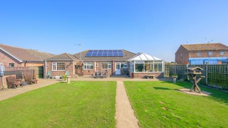 3 bedroom Detached bungalow for sale in Doubledays Lane, Burgh Le Marsh, PE24