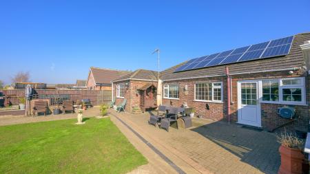 3 bedroom Detached bungalow for sale in Doubledays Lane, Burgh Le Marsh, PE24