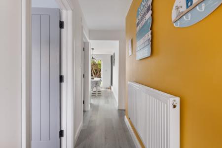 4 bedroom Detached bungalow for sale in Seacroft Road, Mablethorpe, LN12