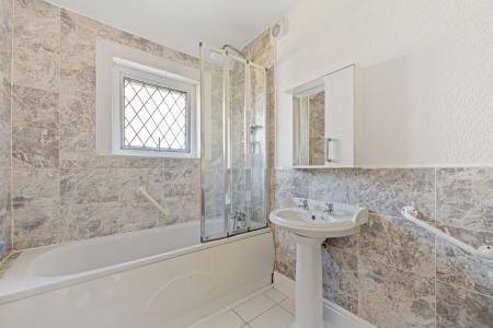 3 bedroom Semi-detached house for sale in Roman Bank, Skegness, PE25