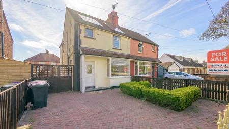 3 bedroom Semi-detached house for sale in Roman Bank, Skegness, PE25