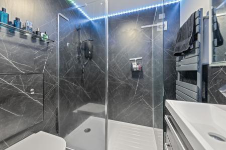 4 bedroom Detached bungalow for sale in Summer Gates Lane, Bratoft, Skegness, PE24